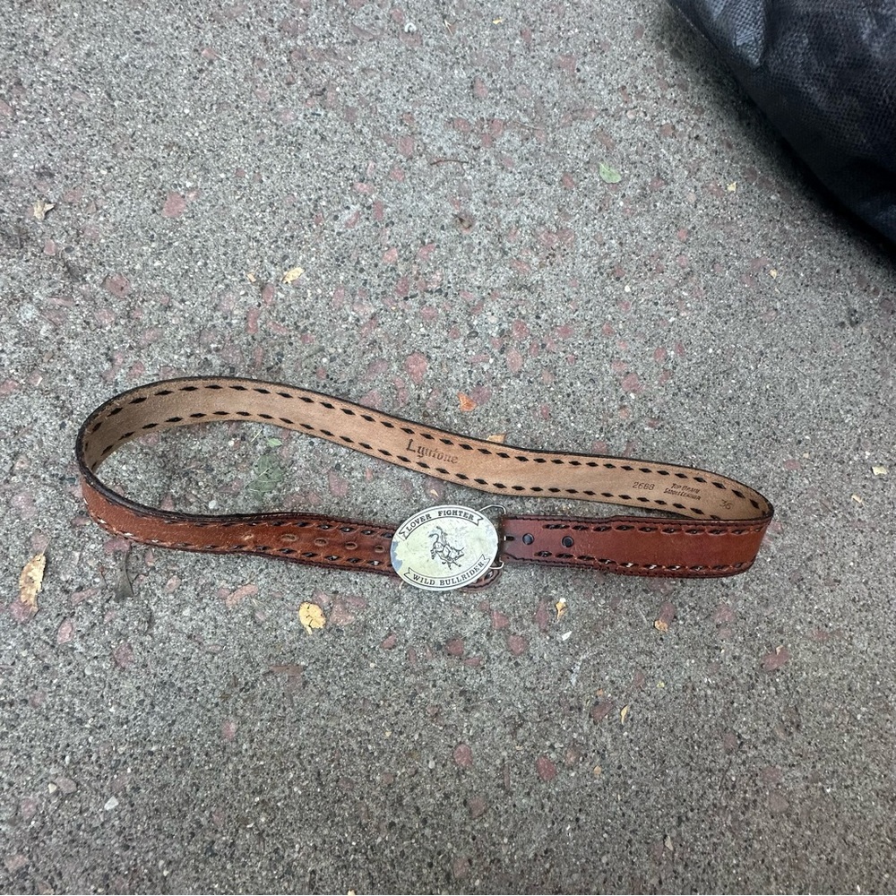 Vintage Lyntone Men's Leather Belt and Buckle 1976 Cowhide Top Grain Size 36